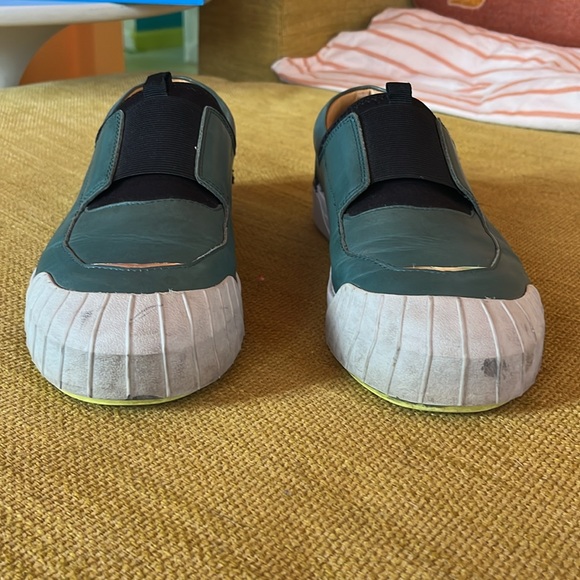 Fluevog Teal Sneaker Mens 8 - Picture 2 of 10